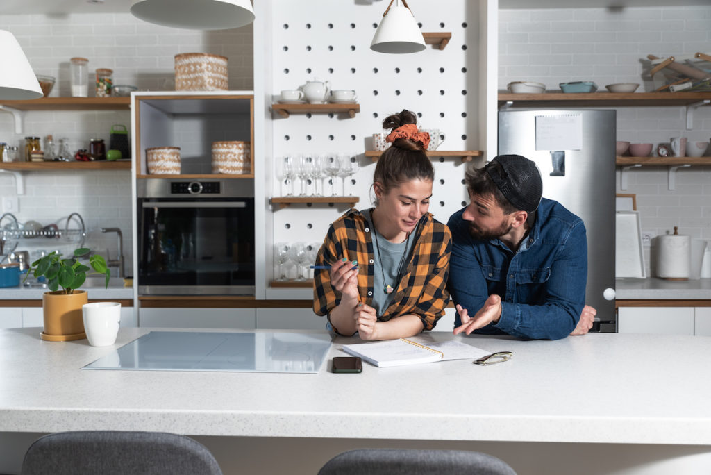 couple planning their moving timeline